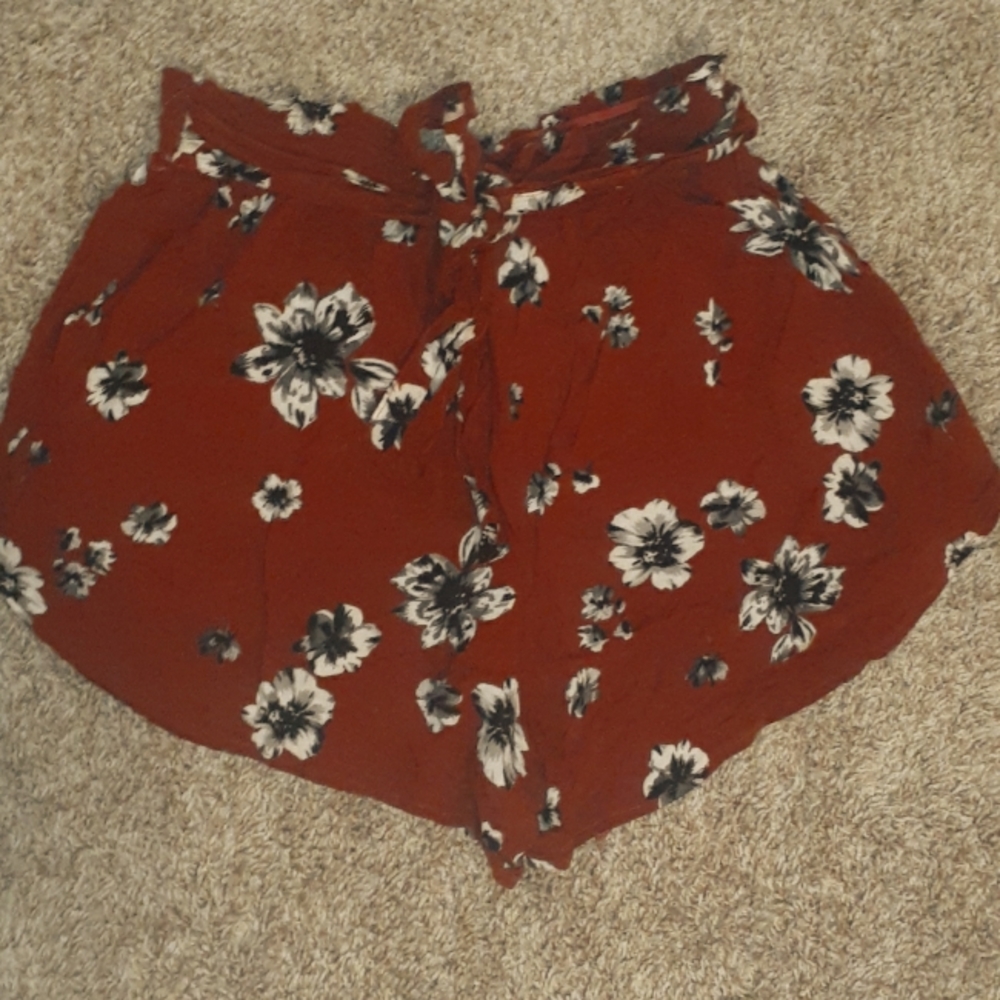Flowery shorts